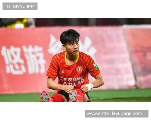 好消息！苗原高中锋张家鸣获伯恩利U21队试训机会展现潜力